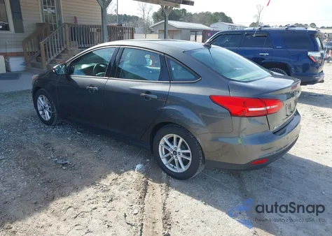 2015 Ford Focus Se z USA, uszkodzony, nr VIN 1FADP3F26FL353976